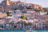 Ibiza Ein Beliebtes Urlaubsziel für Touristen